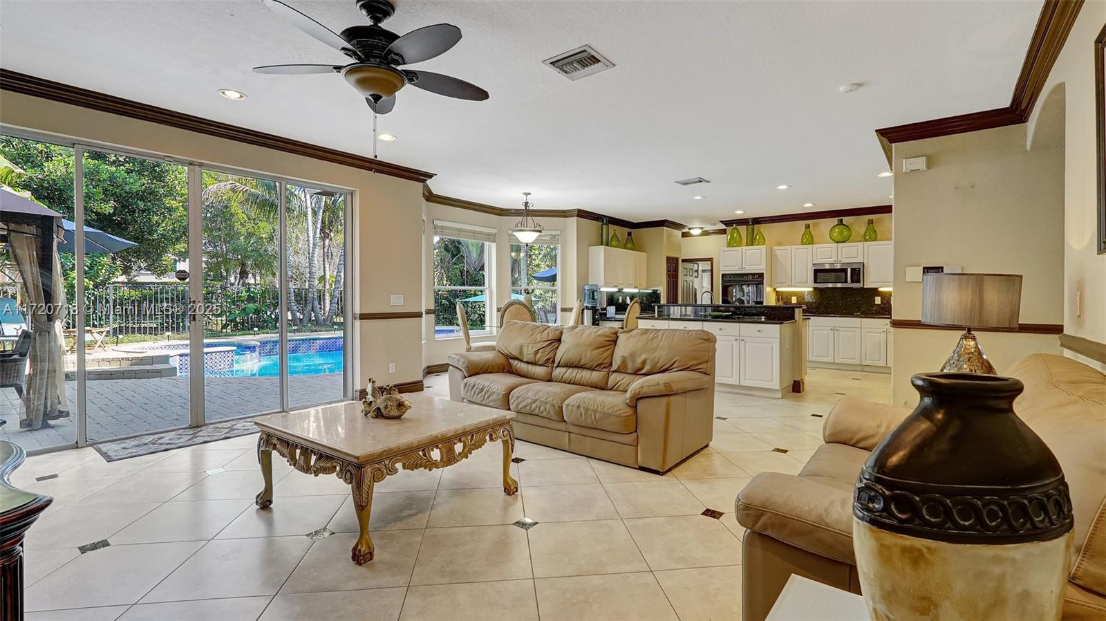 2051 SW 152nd Ter, Miramar, Florida image 21