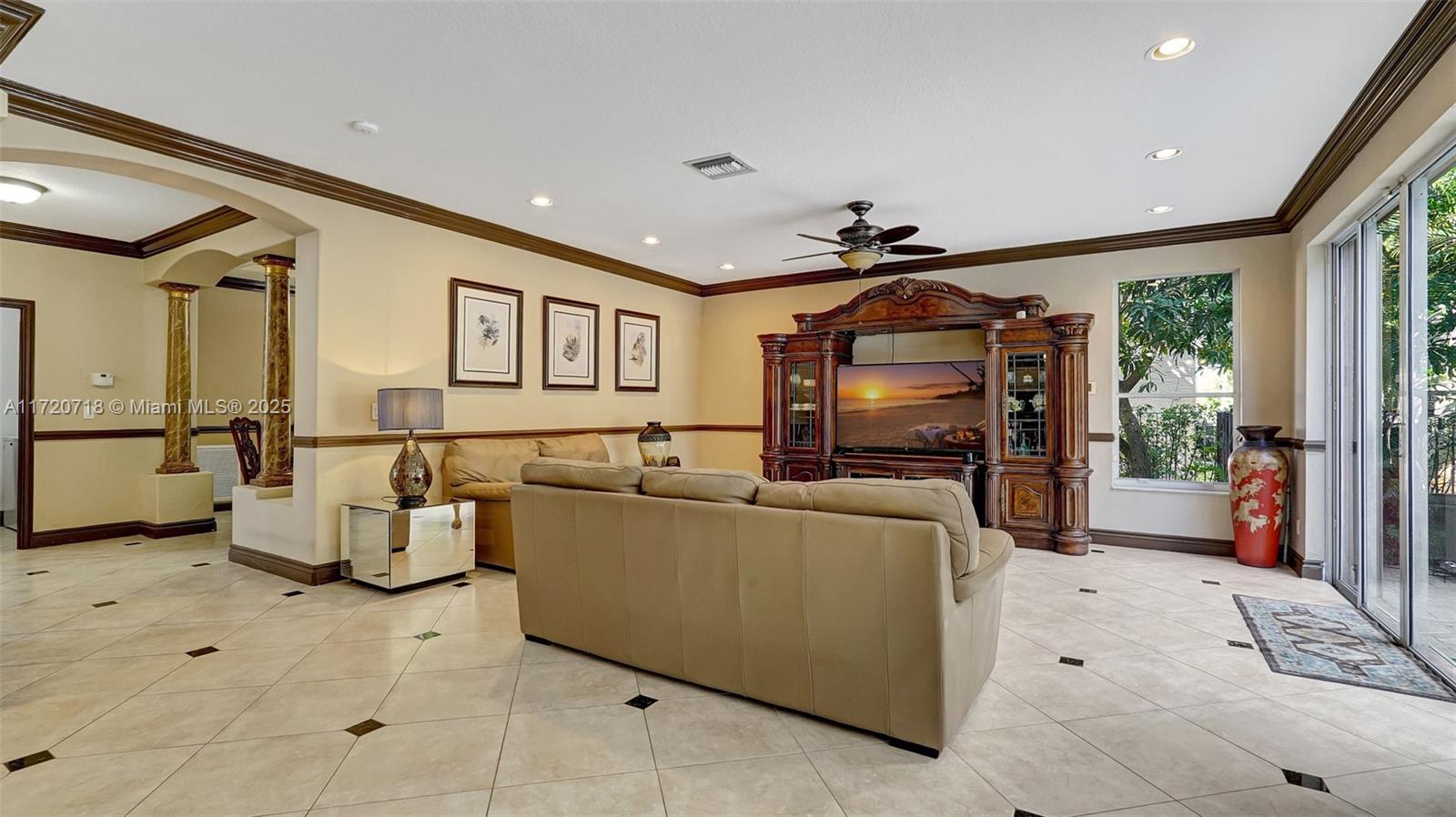 2051 SW 152nd Ter, Miramar, Florida image 24