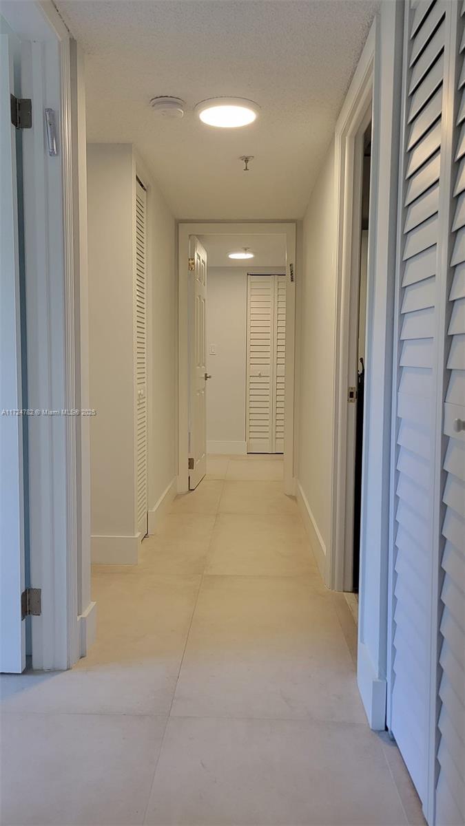 17890 W Dixie Hwy #307, North Miami Beach, Florida image 25