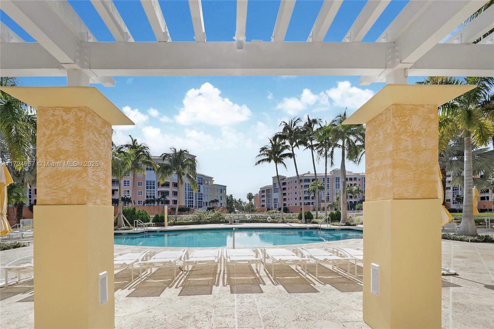 705 Crandon Blvd #206, Key Biscayne, Florida image 12