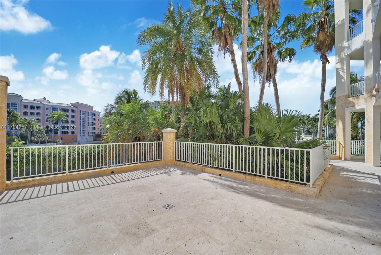 705 Crandon Blvd #206, Key Biscayne, Florida image 5