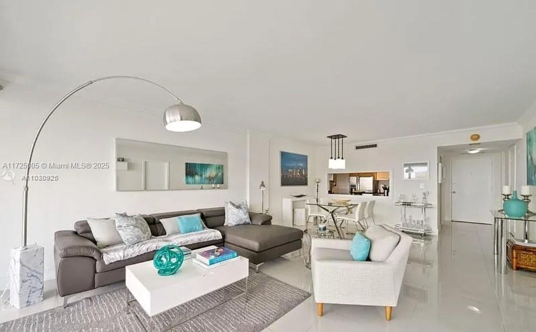 155 Ocean Lane Dr #907, Key Biscayne FL 33149