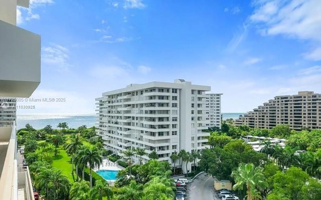 155 Ocean Lane Dr #907, Key Biscayne FL 33149