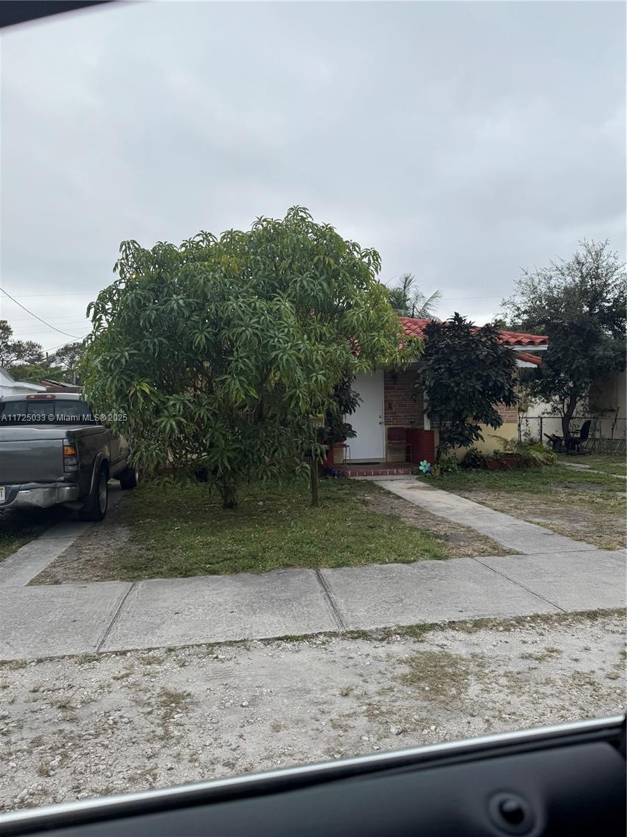 2020 NW 51st St, Miami, Florida image 31