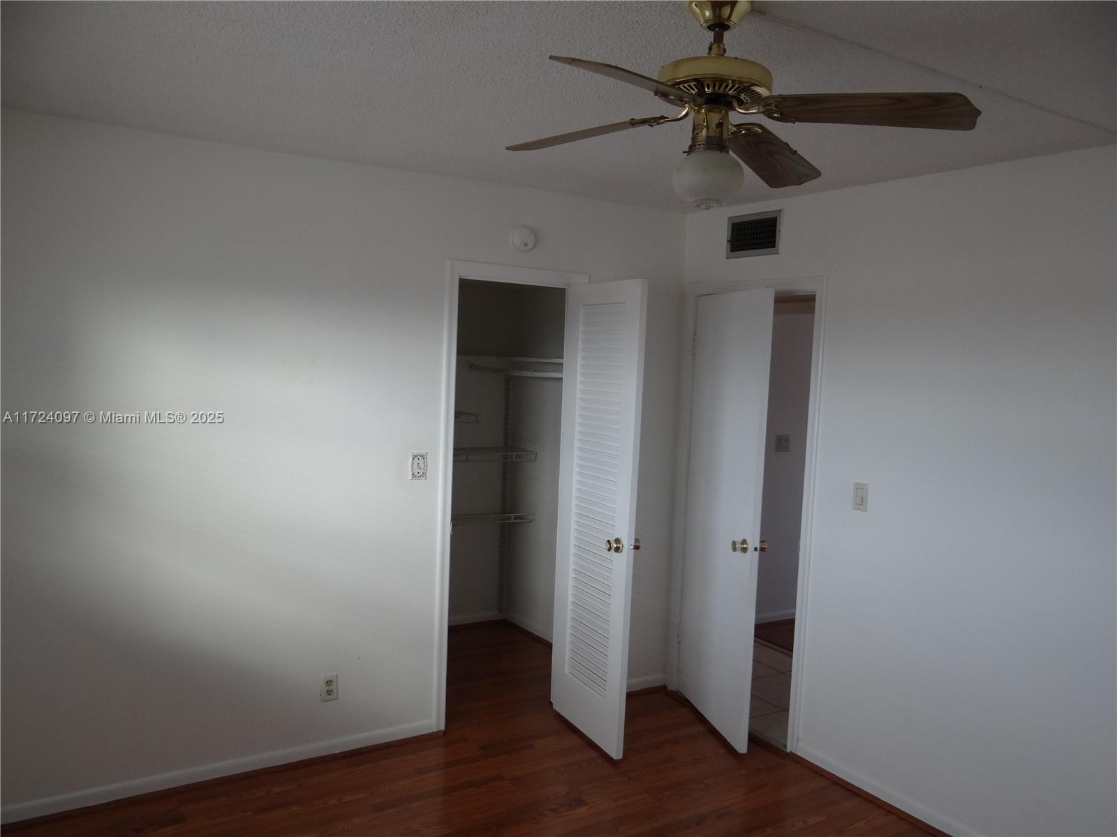 Residential, Hallandale Beach, Florida image 23