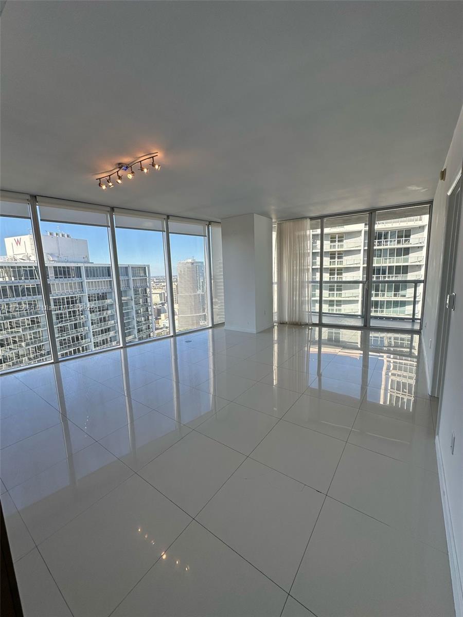 Location Location Location!!! Gorgeous 2 bedroom 2 bathroom apartment with amazing water and city views. Near to everywhere you want to be.  Viceroy Hotel, Largest Swimming Pool in all of Brickell. Valet Parking, Walking Distance to Restaurants, Night Life, Brickell City Centre, Financial District, Office Buildings, Downtown Miami, Metro Mover and Metro Rail. Call listing agent for showings 24 hours in advance required. Building will be undergoing renovations.