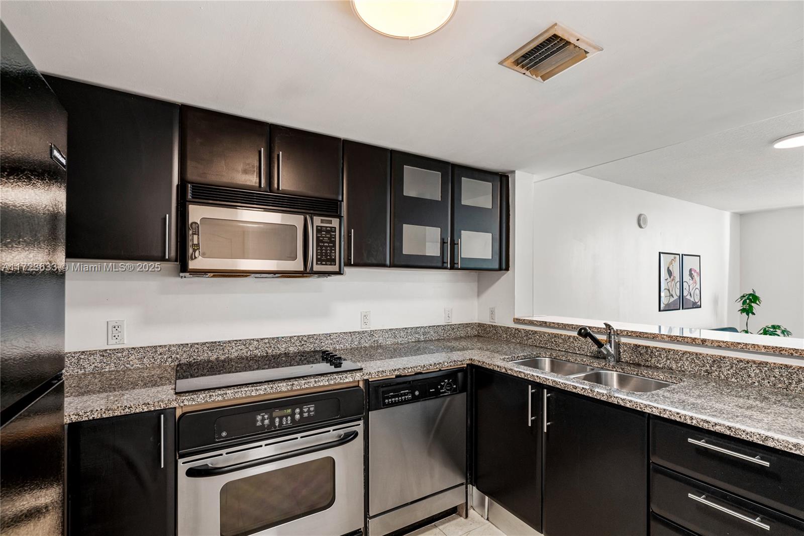 2101 Brickell Ave #605, Miami FL 33129