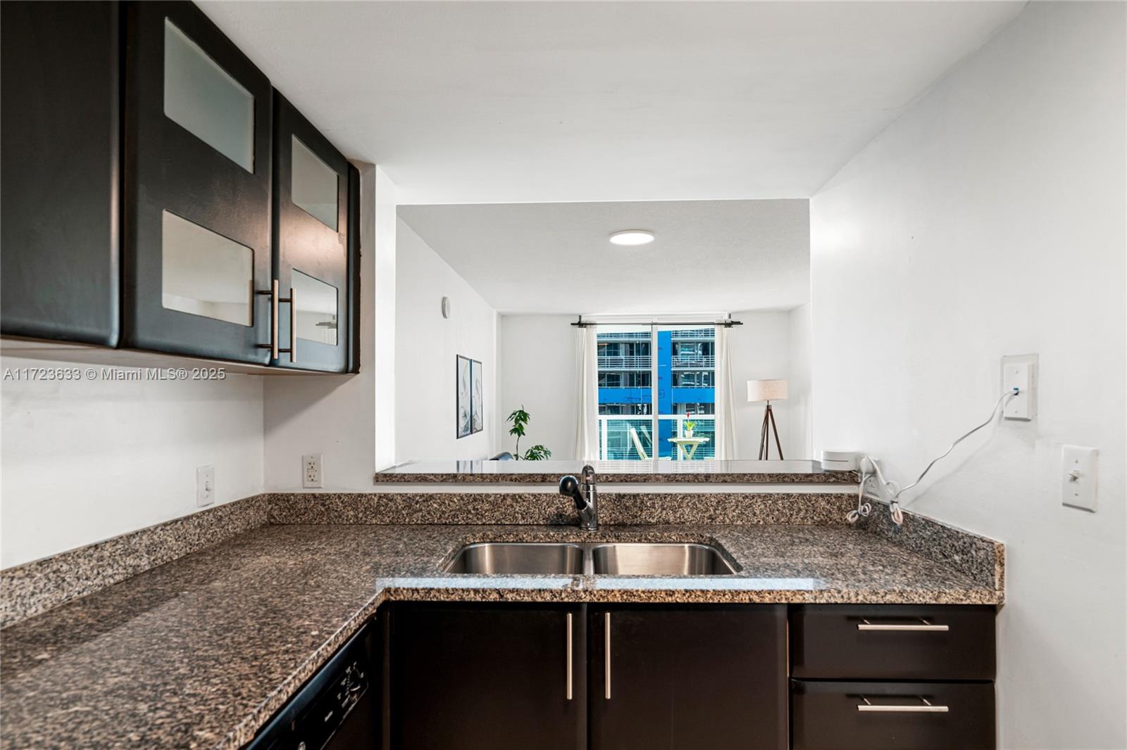 2101 Brickell Ave #605, Miami FL 33129