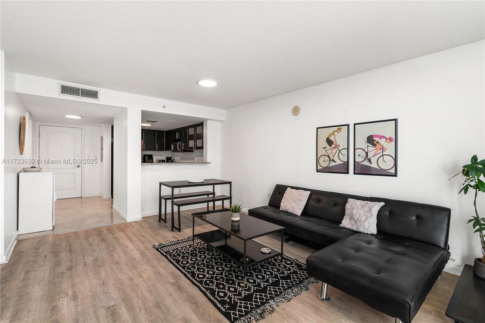 2101 Brickell Ave #605, Miami FL 33129