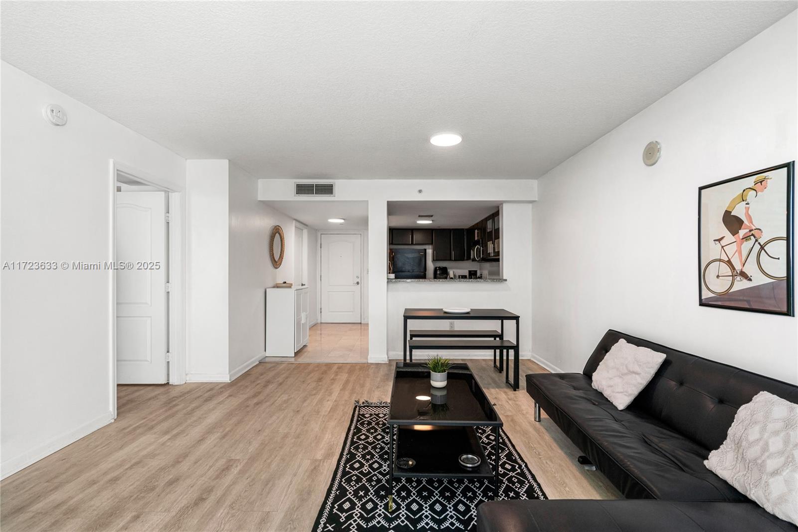 2101 Brickell Ave #605, Miami FL 33129