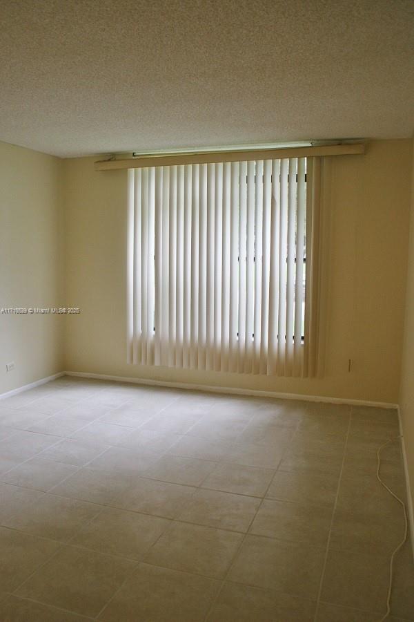 3680 Inverrary Dr #1F, Lauderhill, Florida image 13