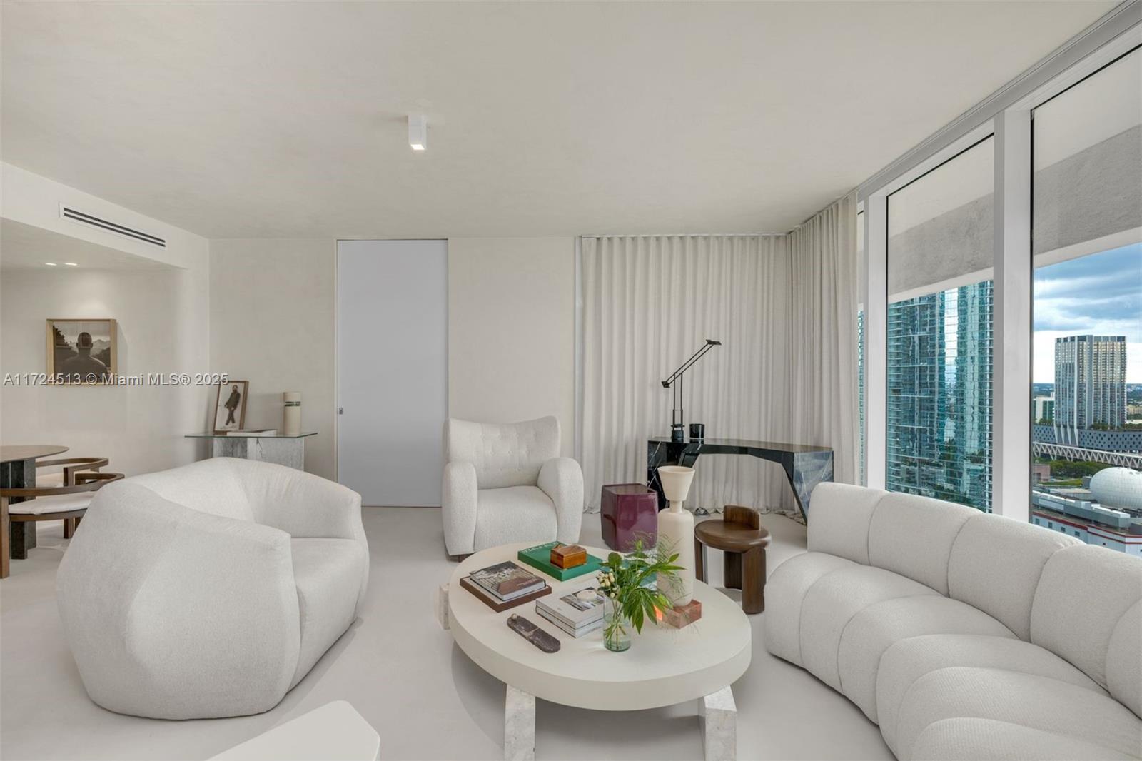1040 Biscayne Blvd #3007, Miami FL 33132