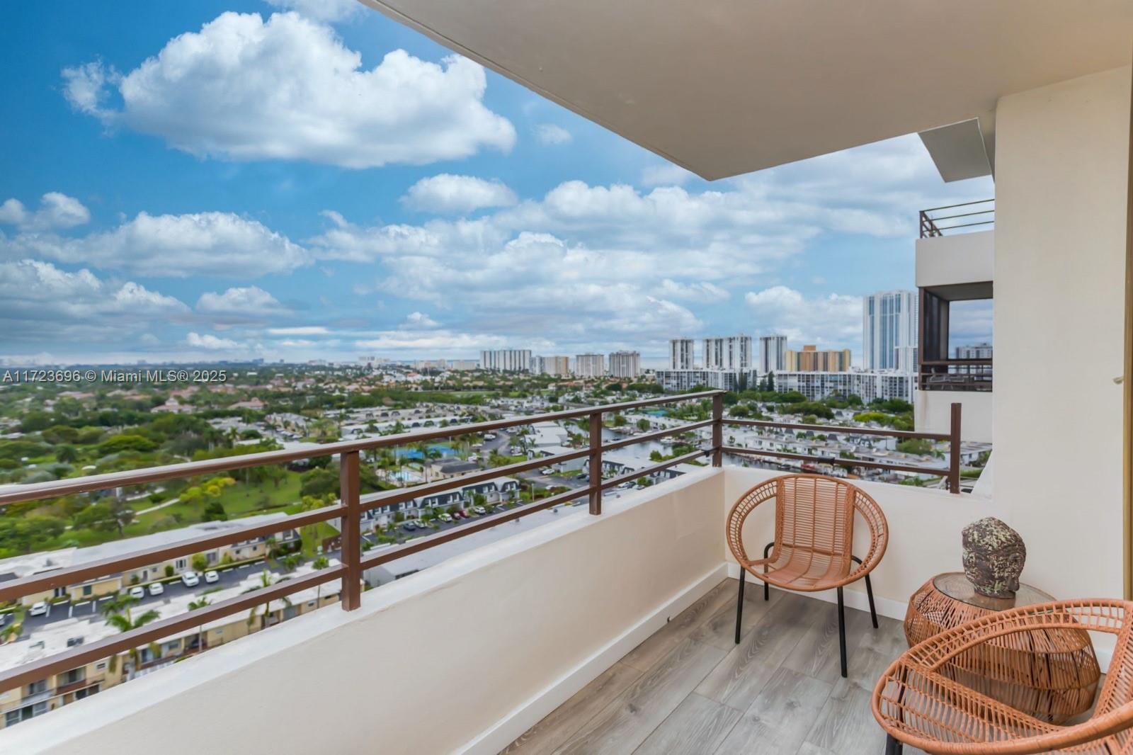 600 Three Islands Blvd #1602, Hallandale Beach, Florida image 3