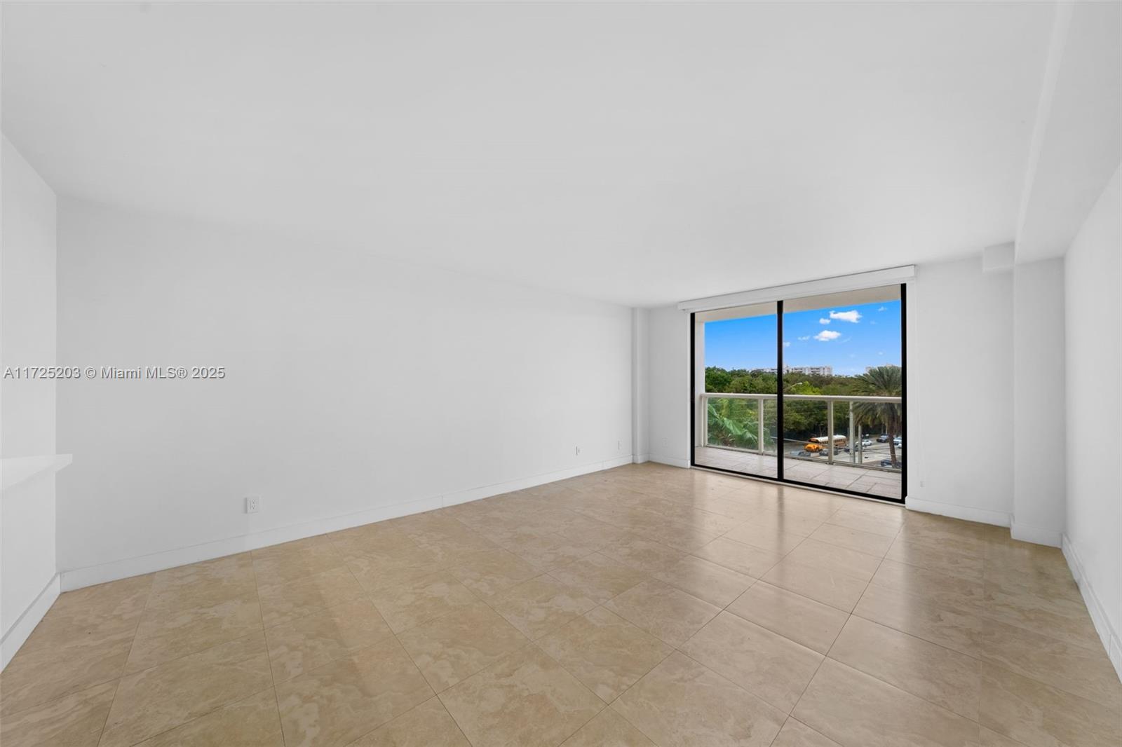 13499 Biscayne Blvd #503, North Miami, Florida image 2