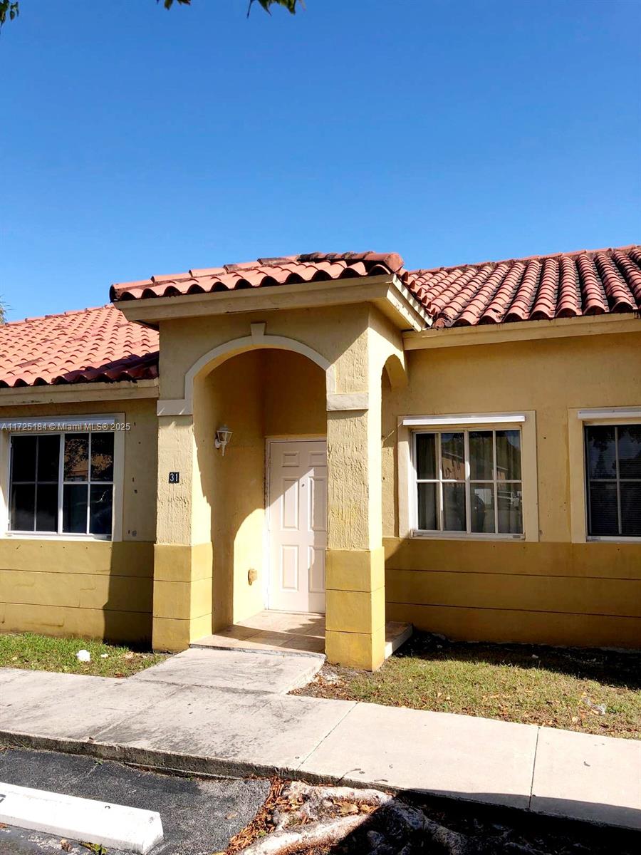 31 NE 13th Ave #5, Homestead, Florida image 1