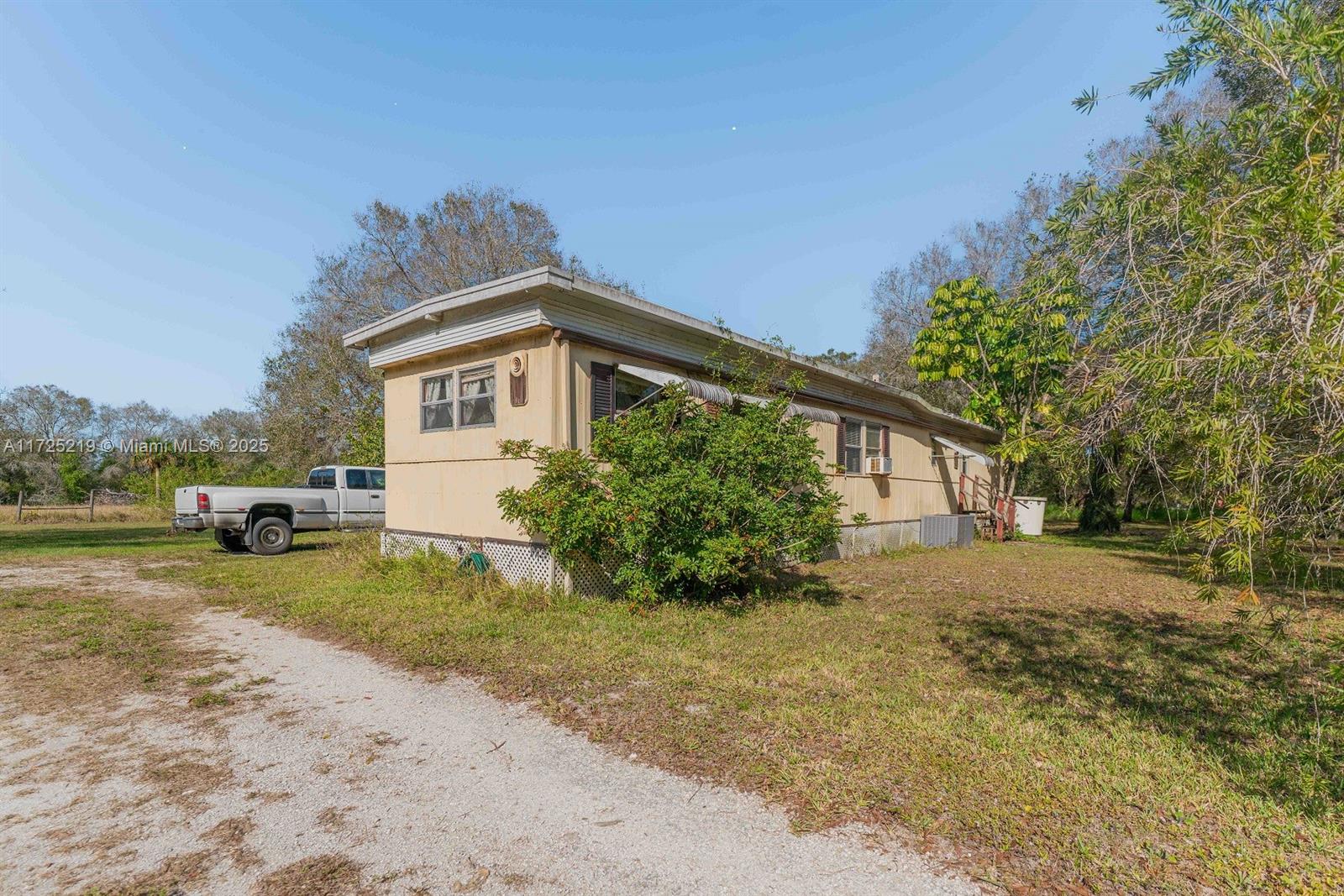 2426 + 2400 Phillips Road, La Belle, Florida image 39