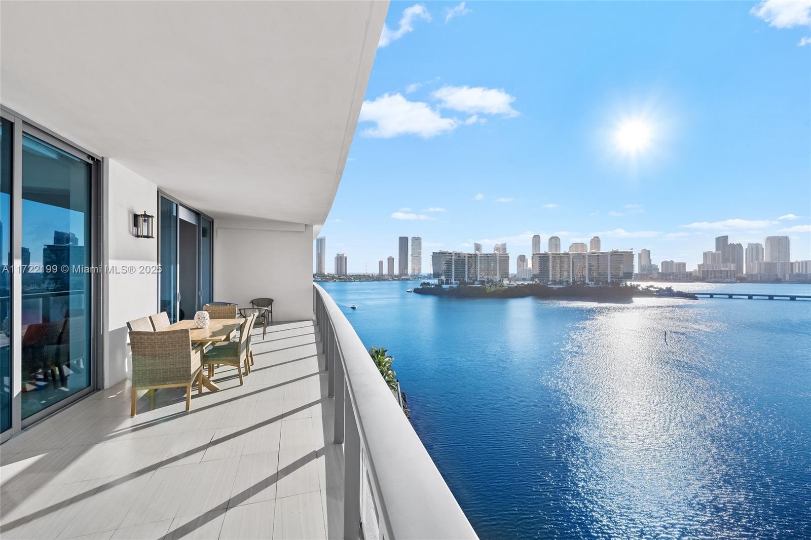 3300 NE 188th St #812, Aventura FL 33180
