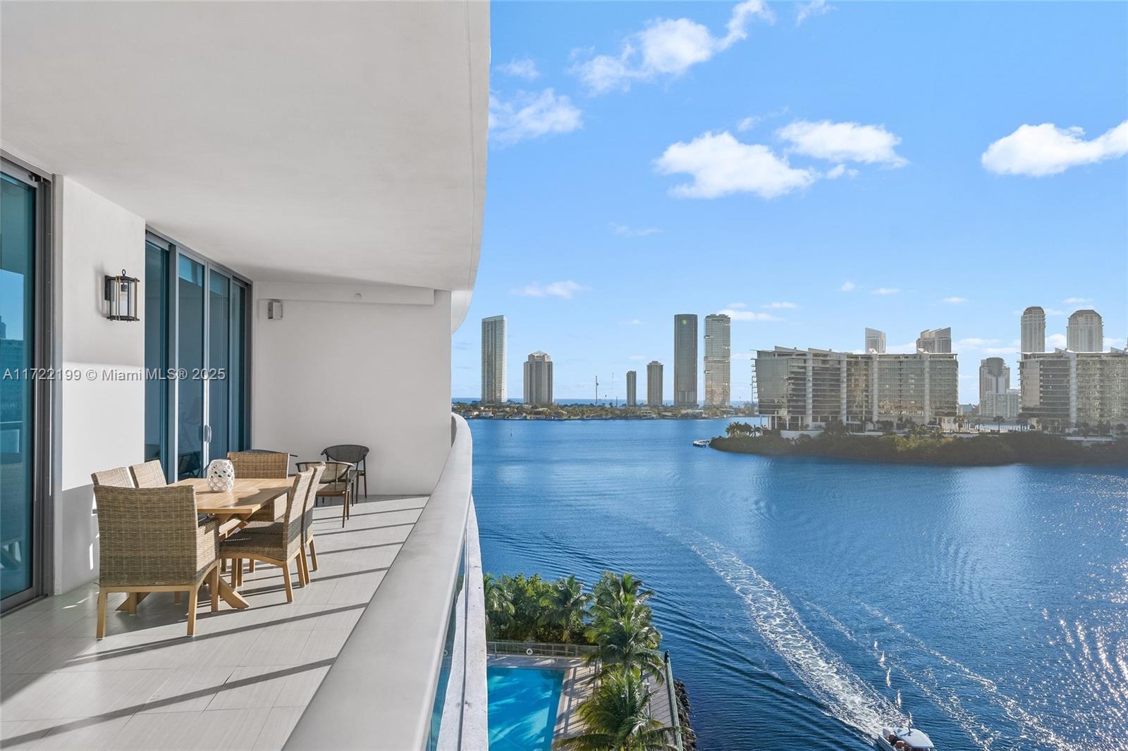 3300 NE 188th St #812, Aventura FL 33180