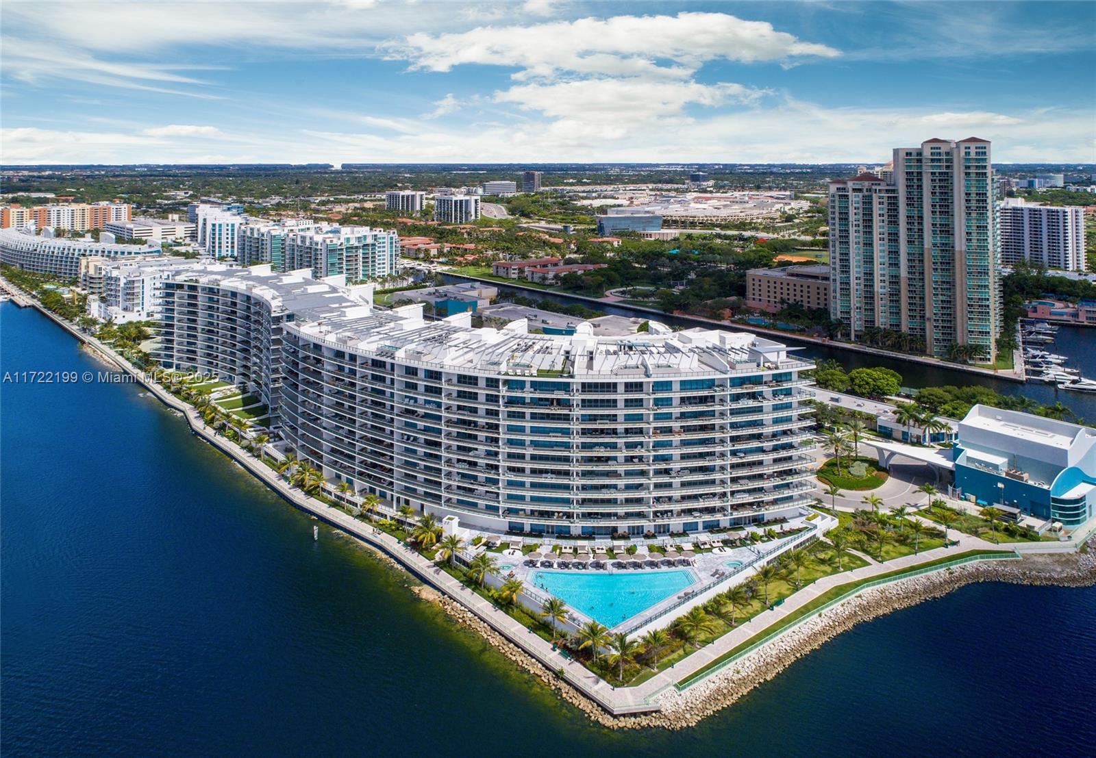 3300 NE 188th St #812, Aventura FL 33180