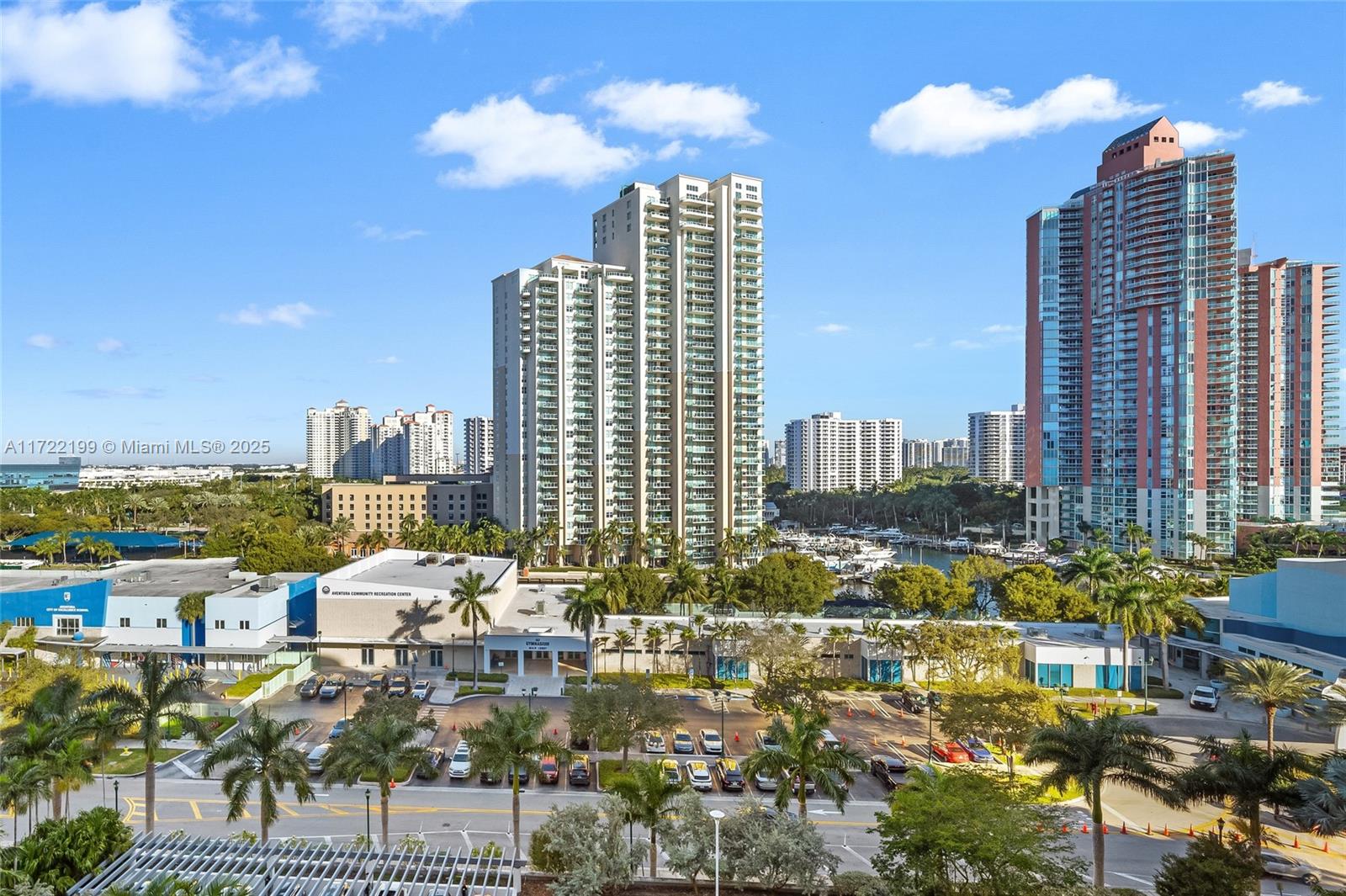 3300 NE 188th St #812, Aventura FL 33180