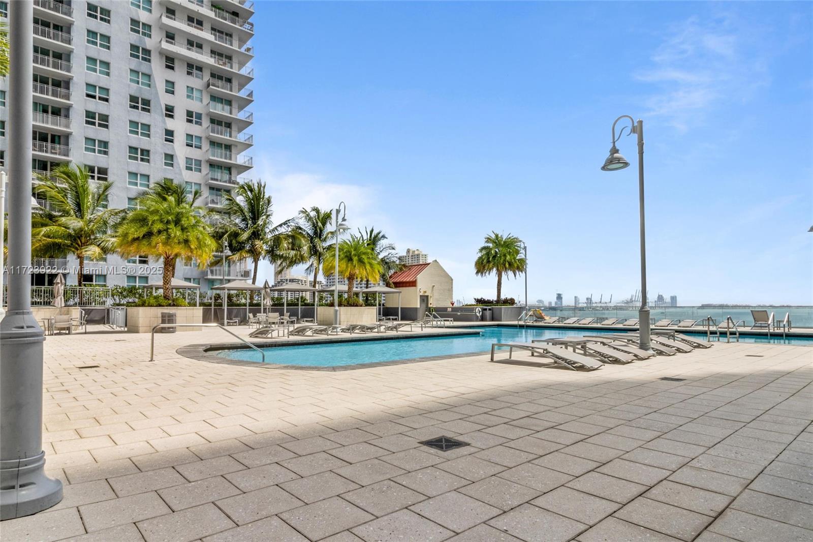 Listing Photo 18