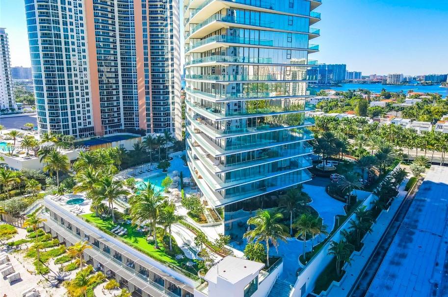 18975 Collins Ave #3705, Sunny Isles Beach, Florida image 21