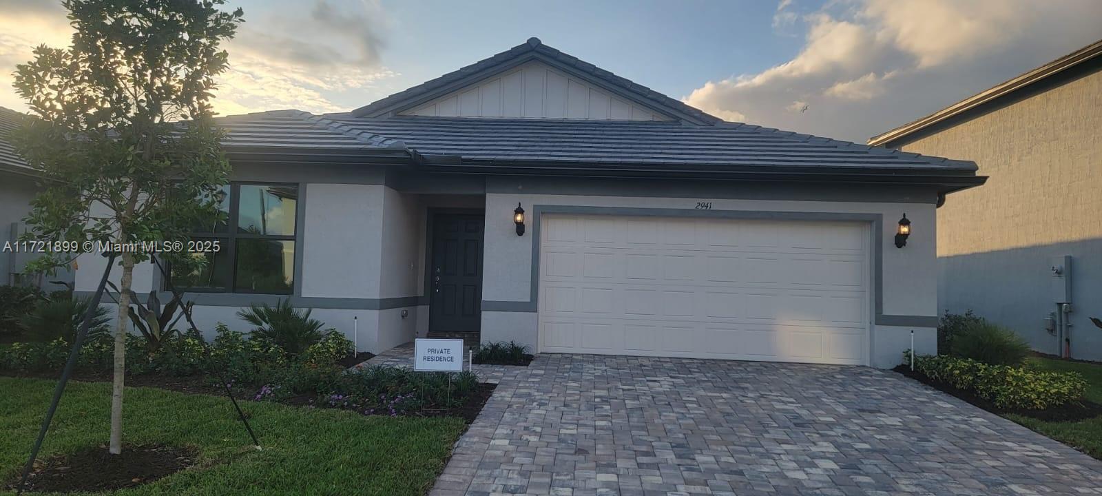 2941 Hibiscus Ave, Lauderdale Lakes, Florida image 3