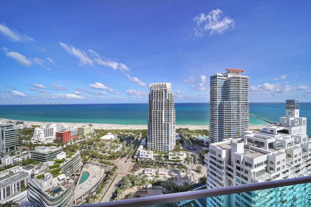 300 S Pointe Dr #3206, Miami Beach FL 33139