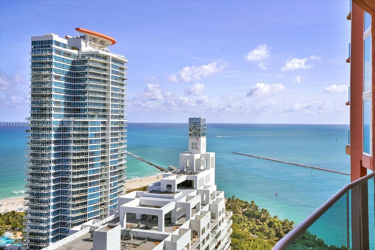 300 S Pointe Dr #3206, Miami Beach FL 33139
