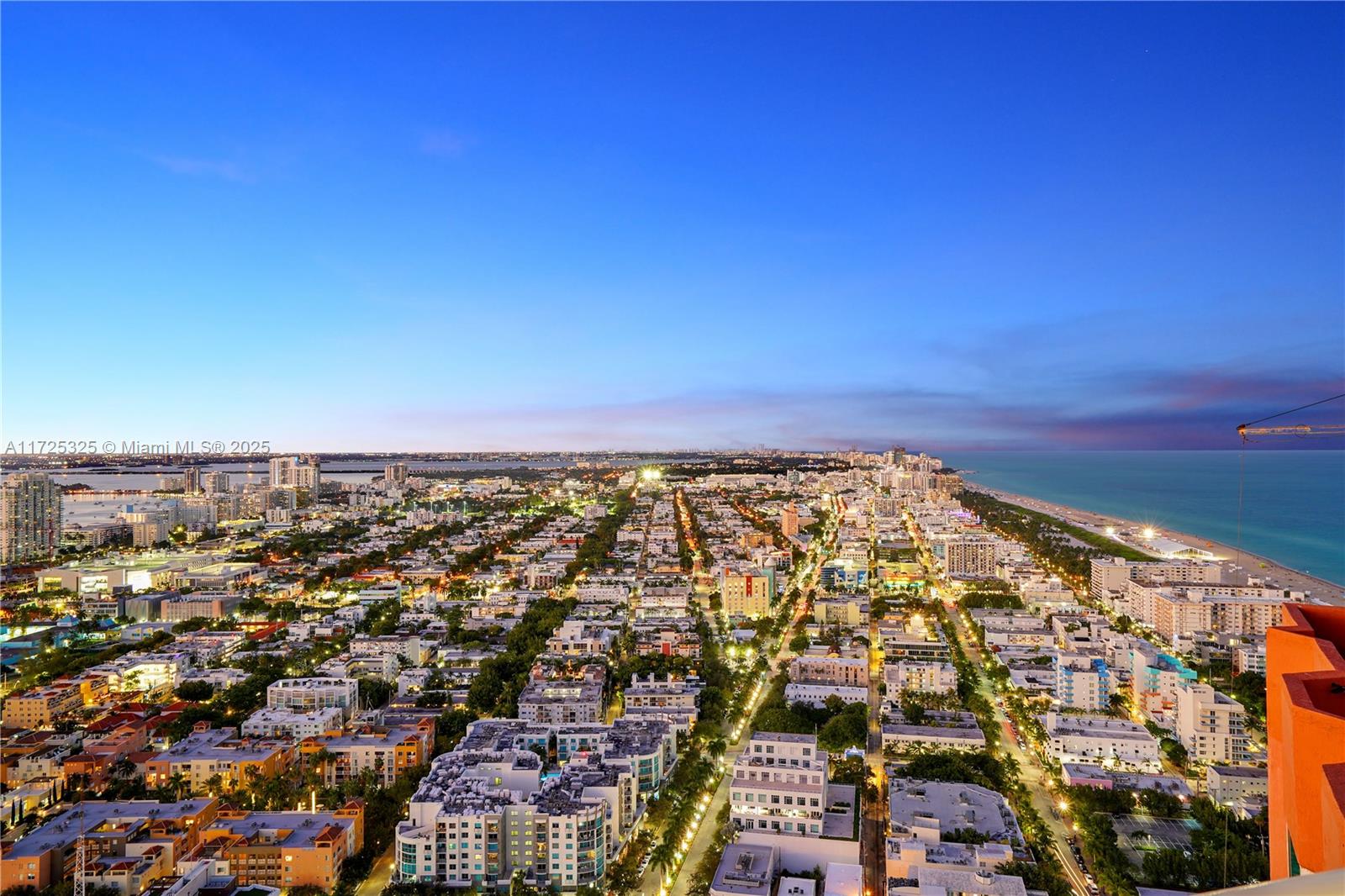 300 S Pointe Dr #3206, Miami Beach FL 33139