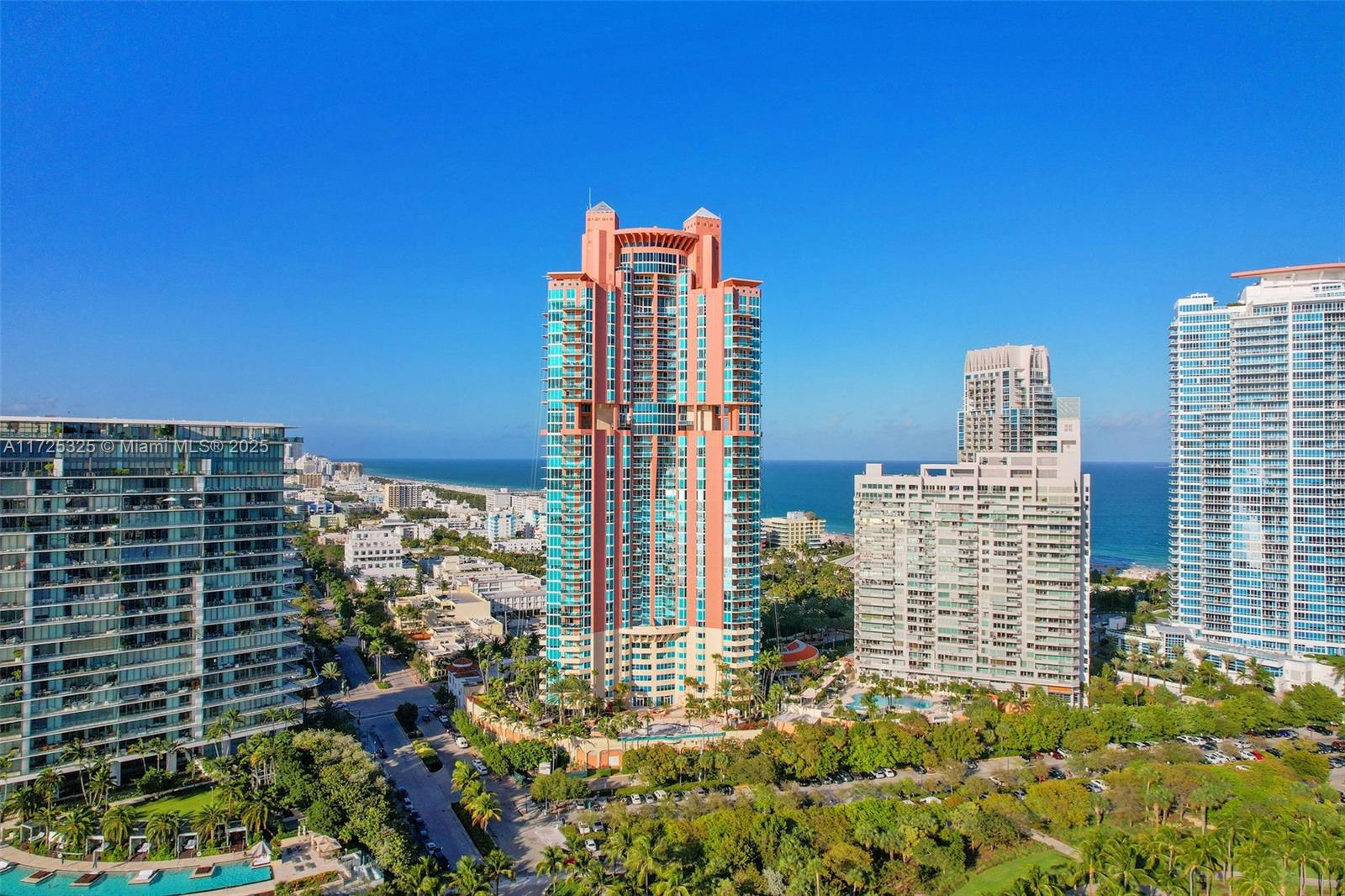 300 S Pointe Dr #3206, Miami Beach FL 33139
