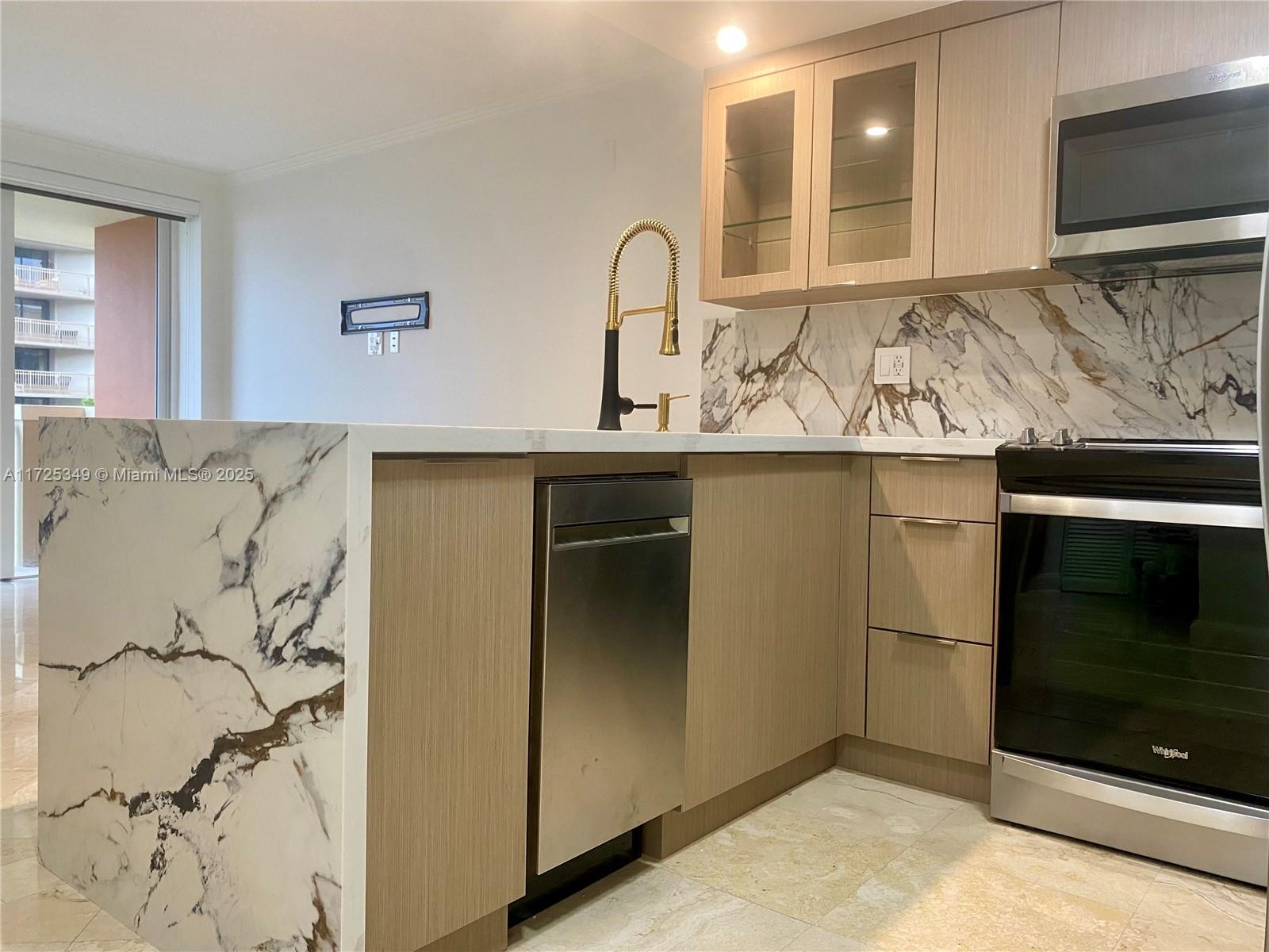 2951 S Bayshore Dr #913, Miami FL 33133