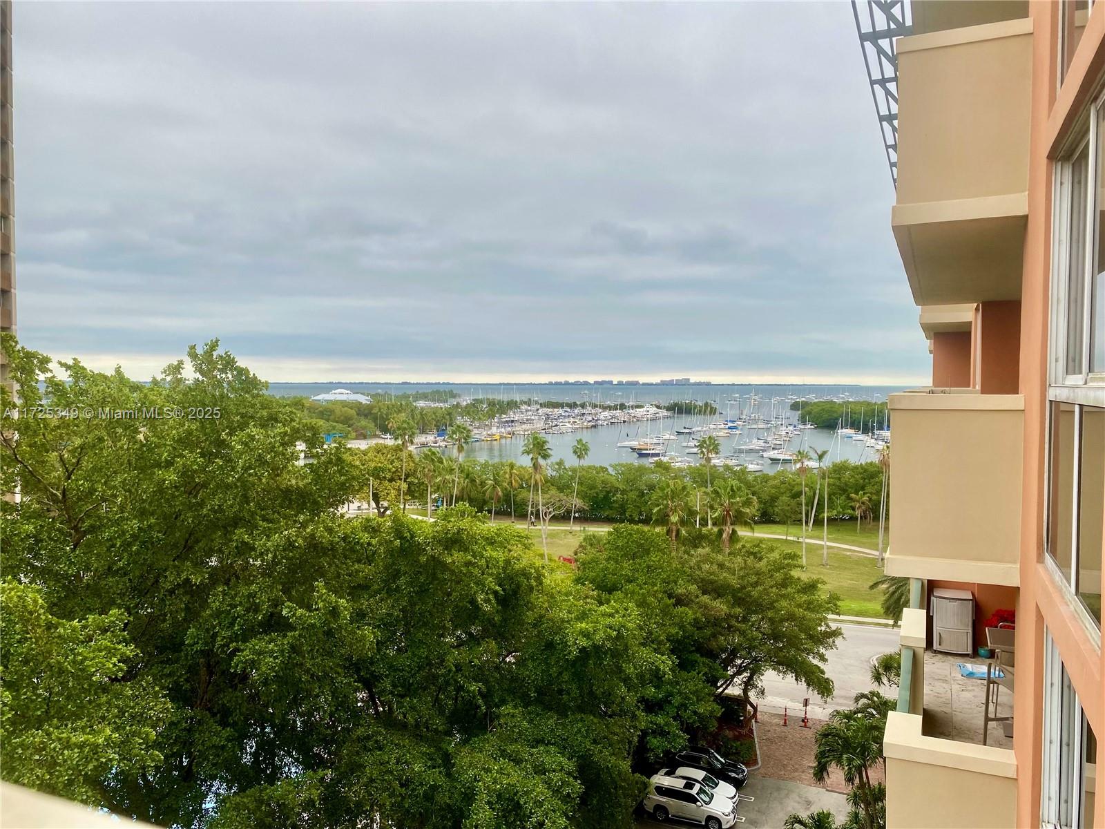 2951 S Bayshore Dr #913, Miami FL 33133