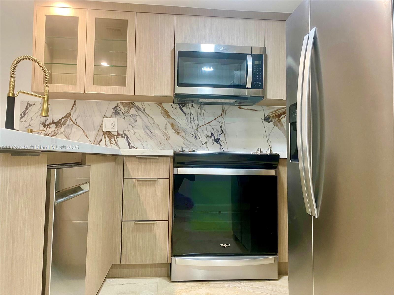 2951 S Bayshore Dr #913, Miami FL 33133