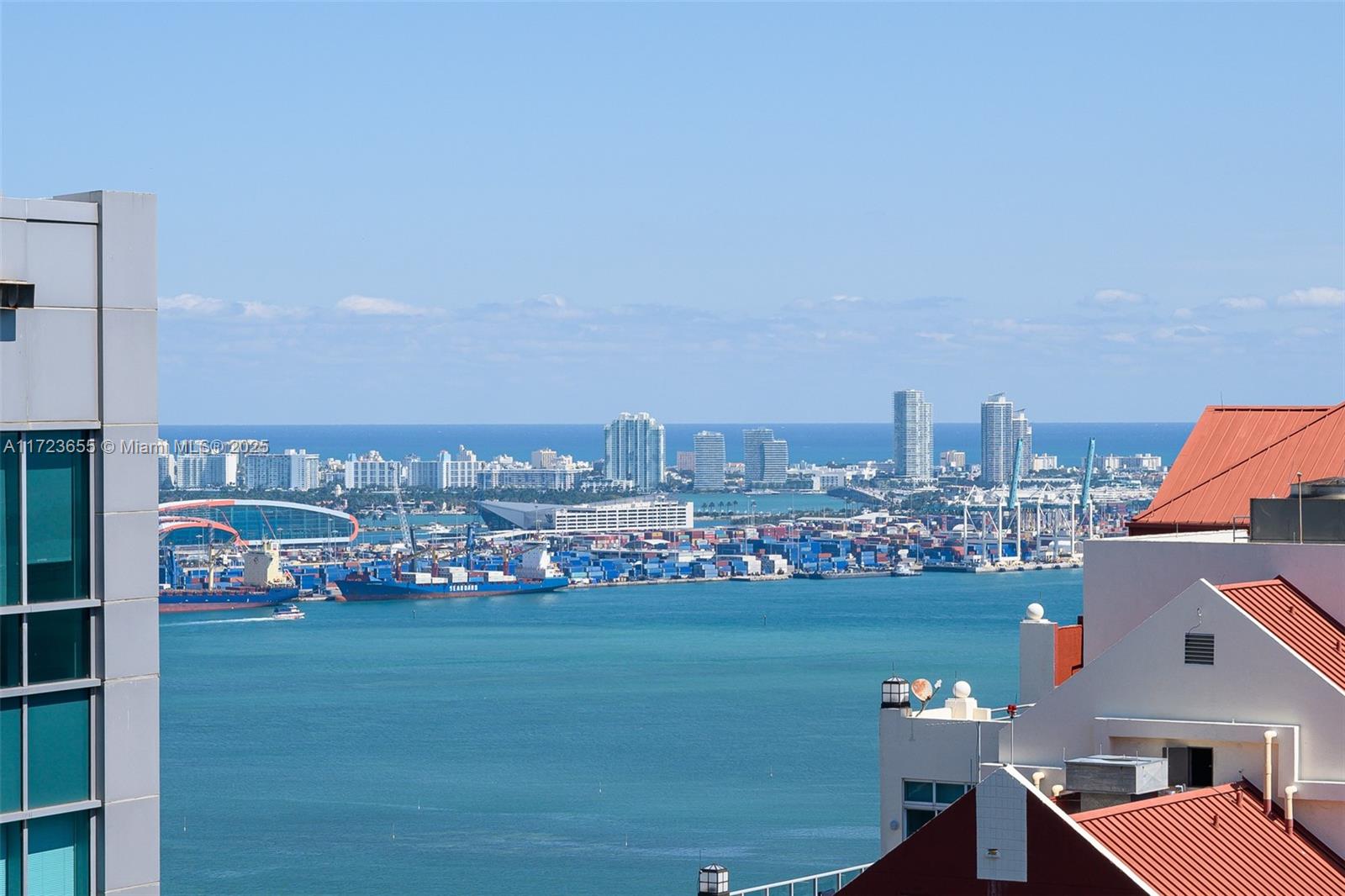 The Club At Brickell Bay