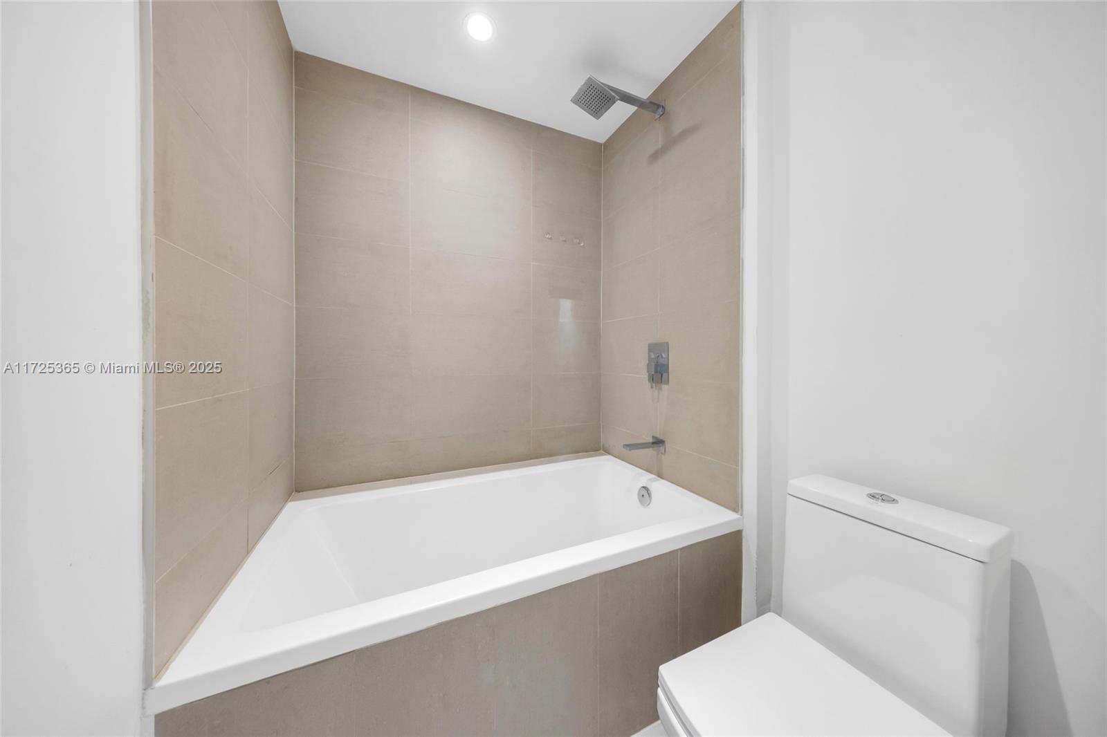 1080 Brickell Ave #311, Miami FL 33131