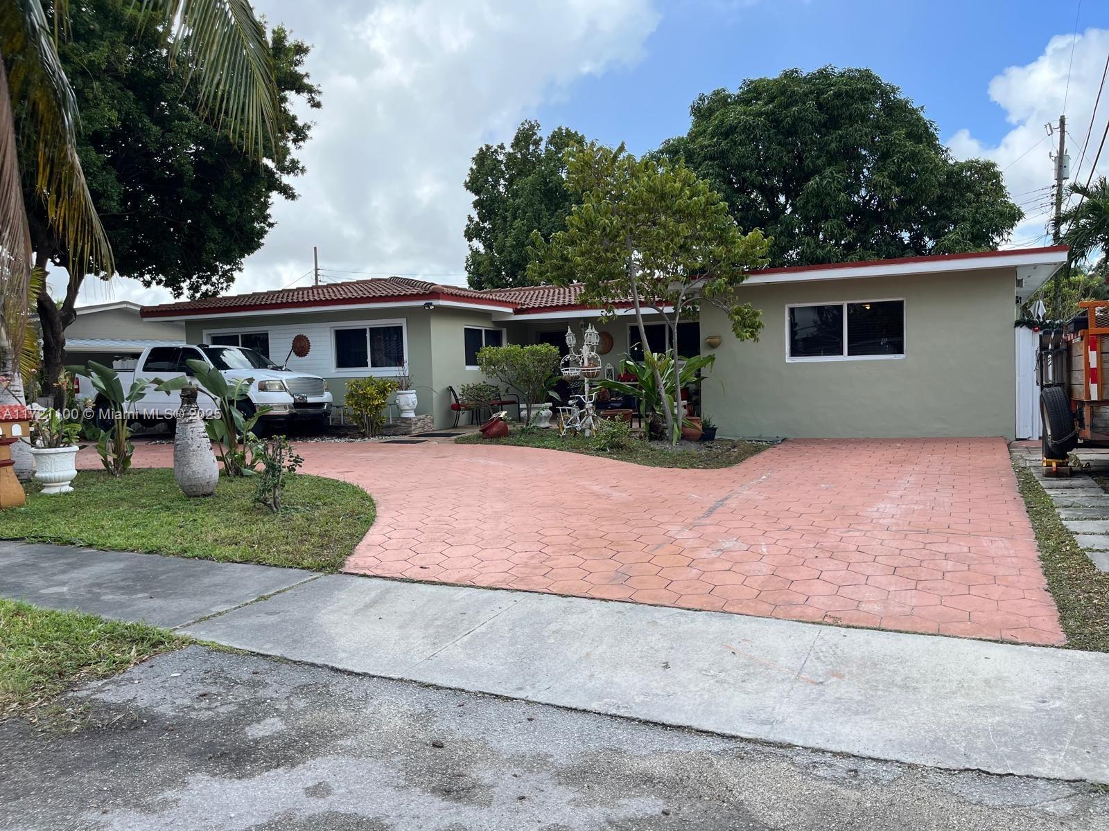 6760 W 6th Ct, Hialeah, Florida image 1