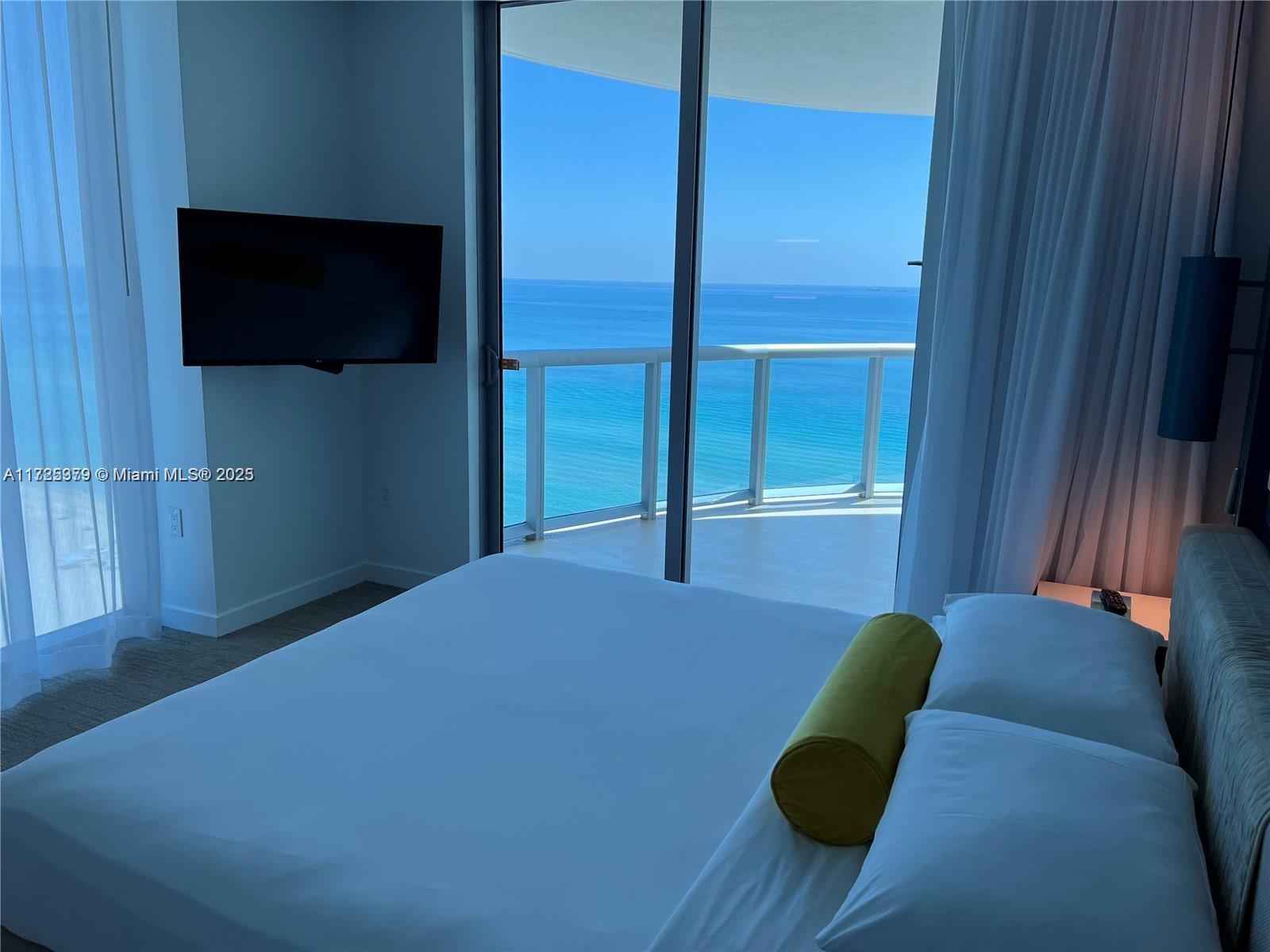 Condo for Sale in Sunny Isles Beach, FL