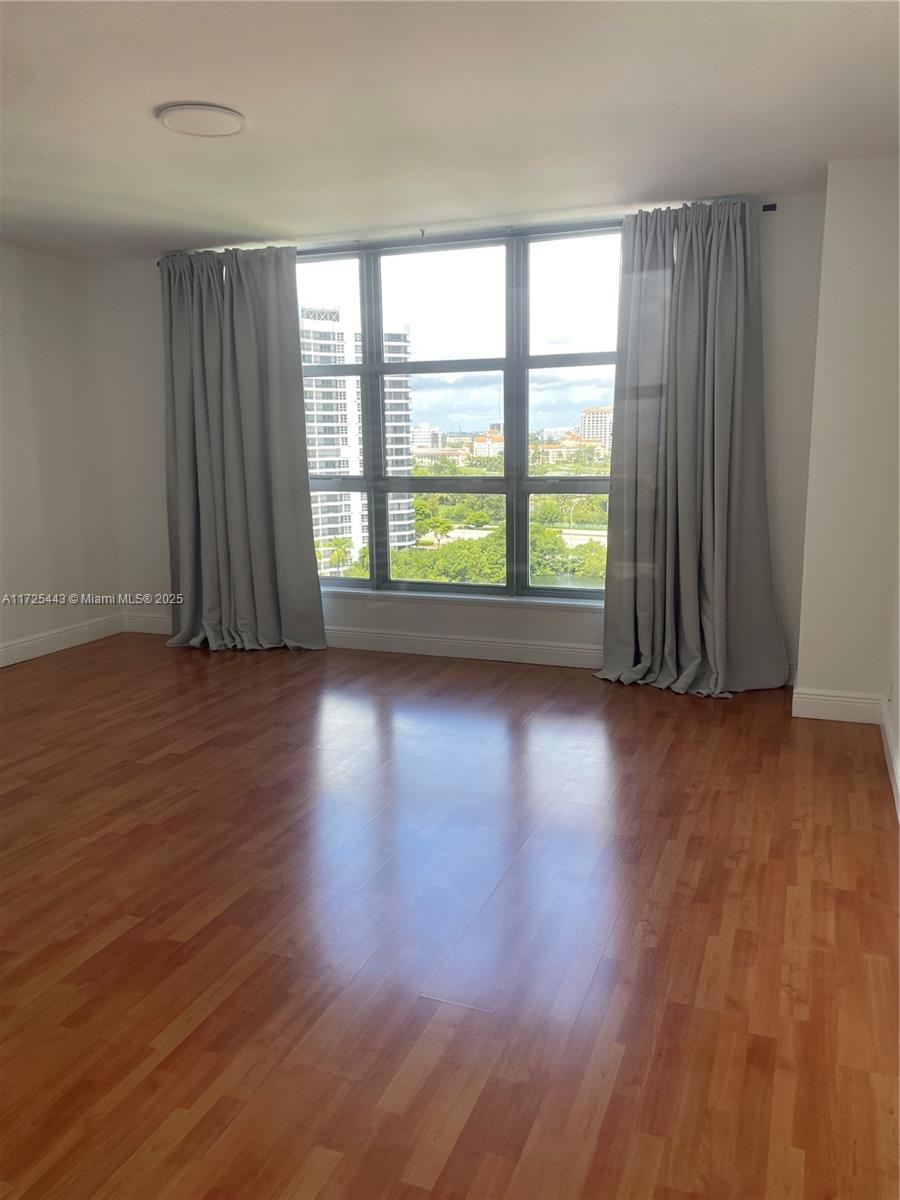 3530 Mystic Pointe Dr #1509, Aventura FL 33180
