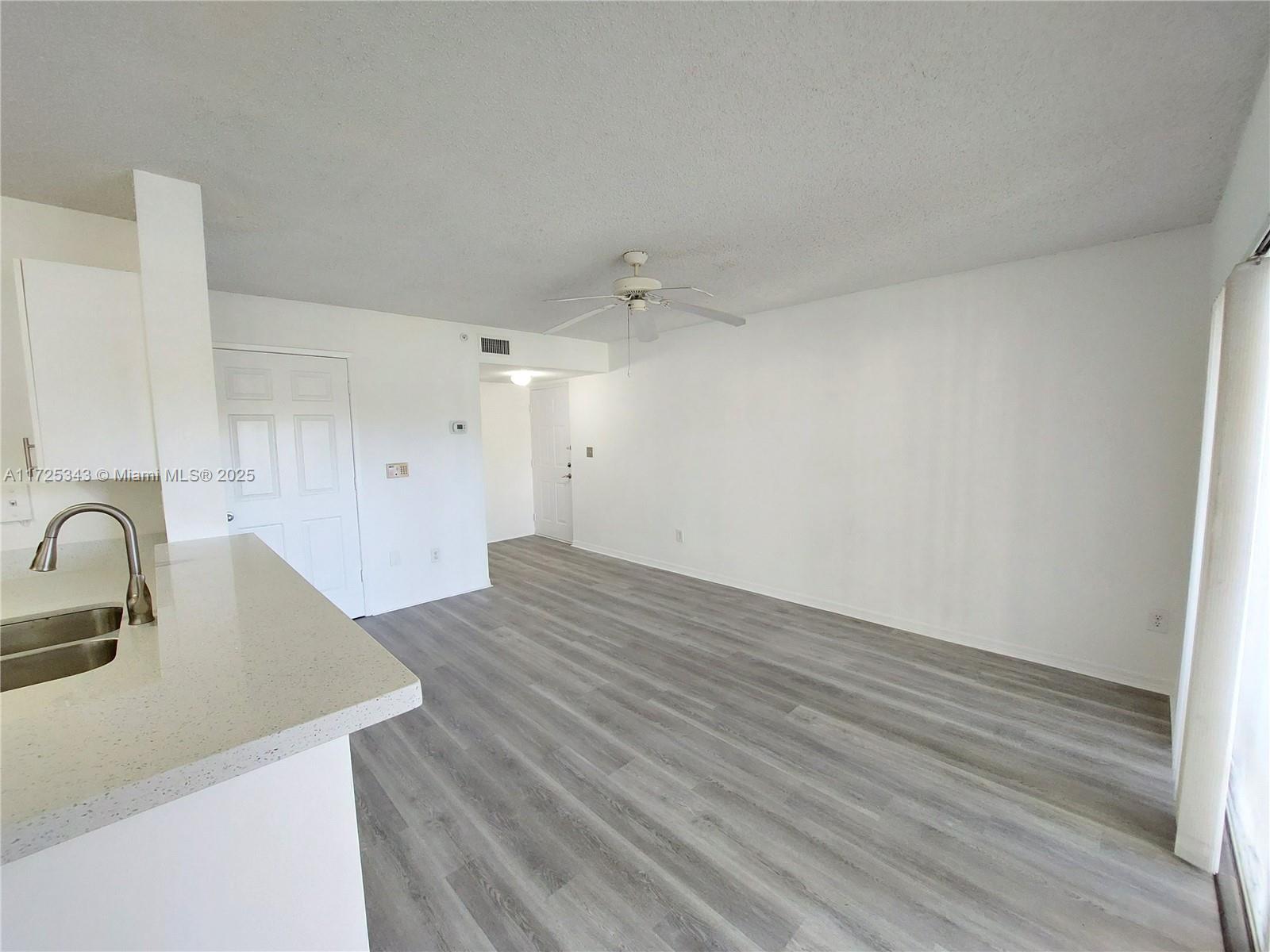 2600 S University Dr #218, Davie, Florida image 4