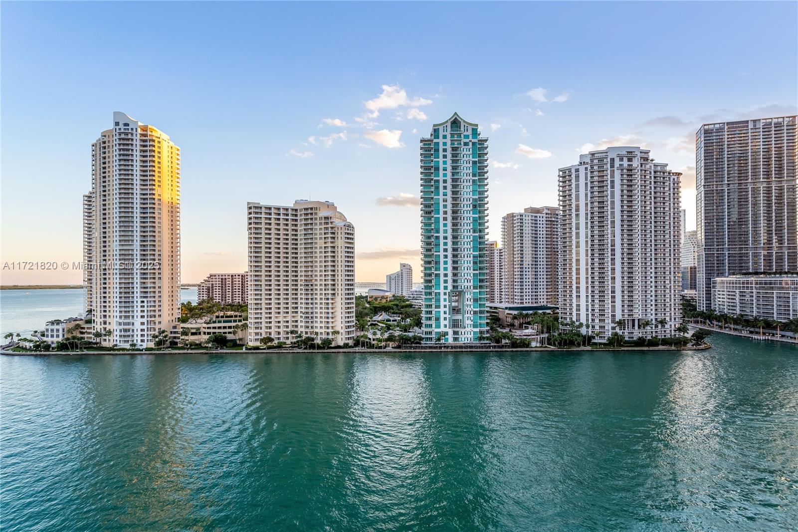 335 S Biscayne Blvd #1505, Miami FL 33131