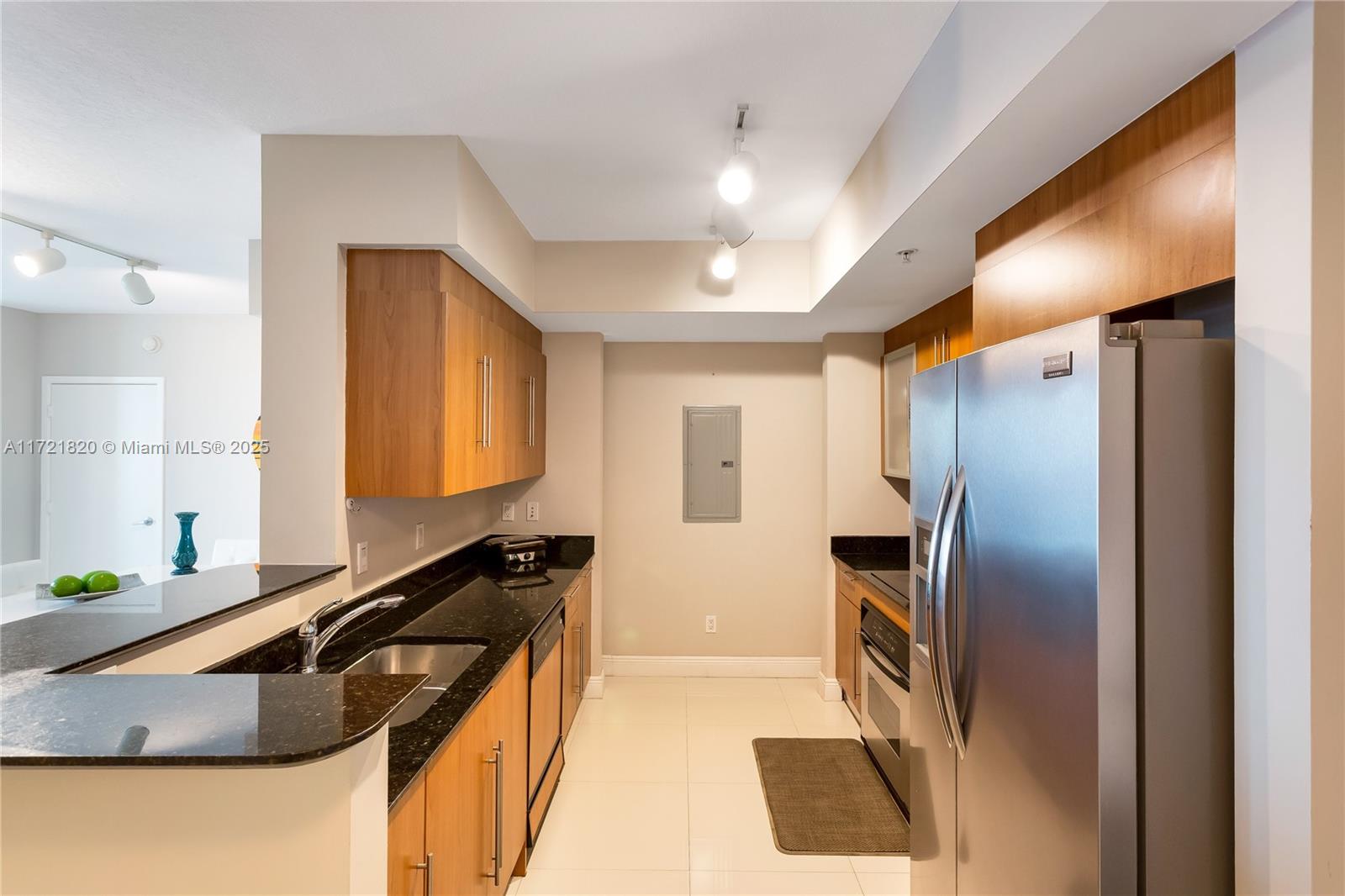 335 S Biscayne Blvd #1505, Miami FL 33131