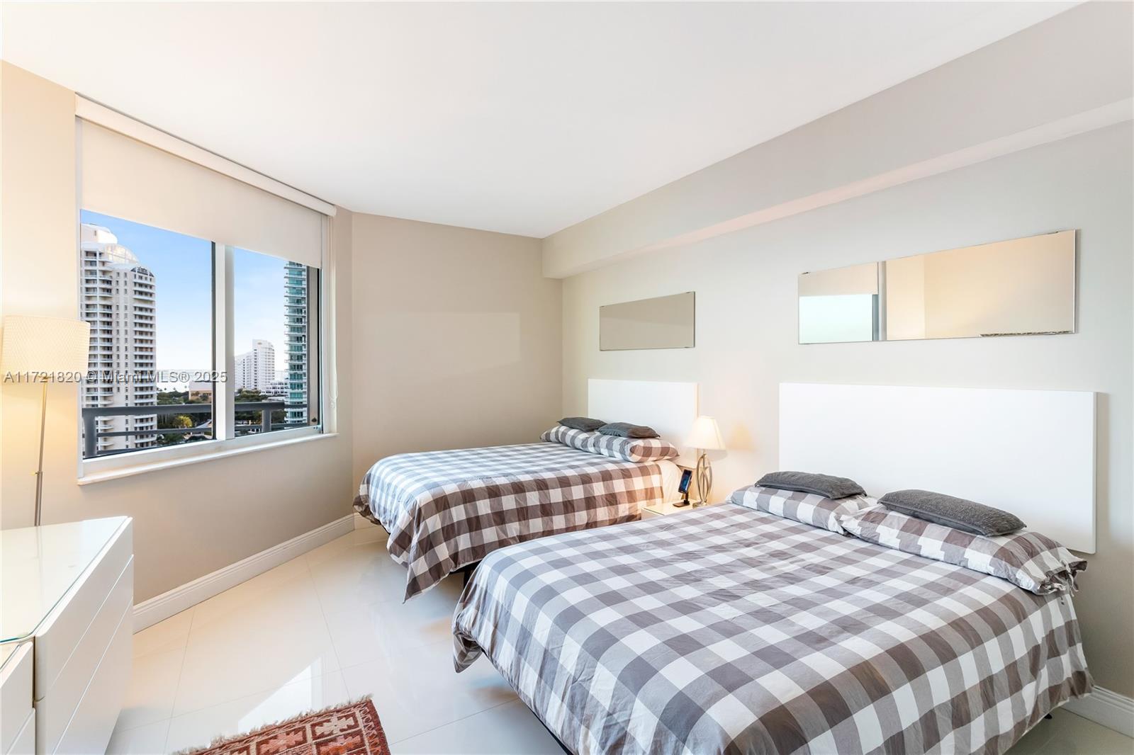335 S Biscayne Blvd #1505, Miami FL 33131