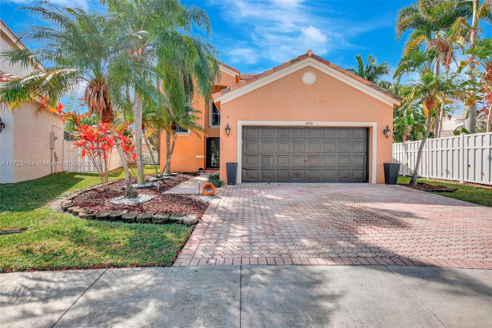 1070 Briar Ridge Rd, Weston, Florida image 1