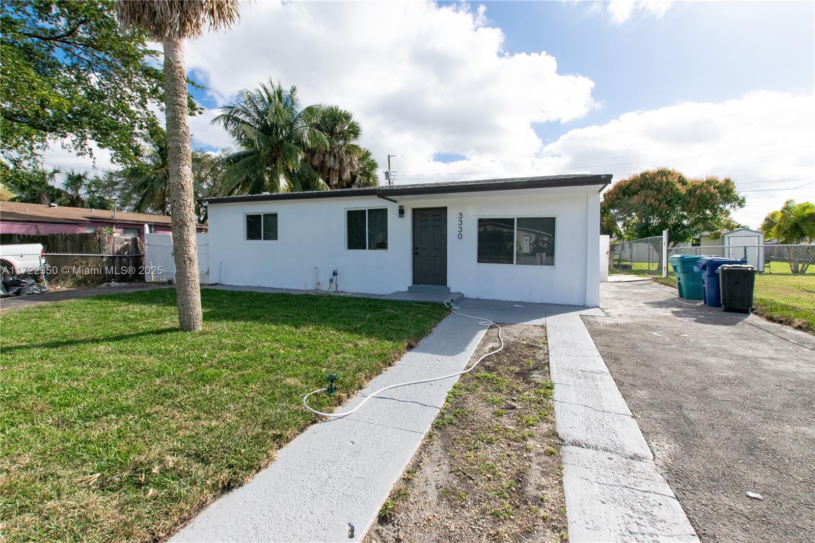 3330 NW 8th Pl, Lauderhill, Florida image 2