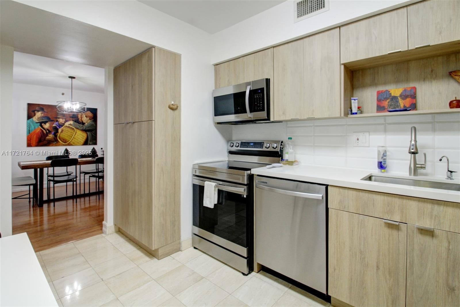 3600 E Mystic Pointe Dr #1617, Aventura FL 33180