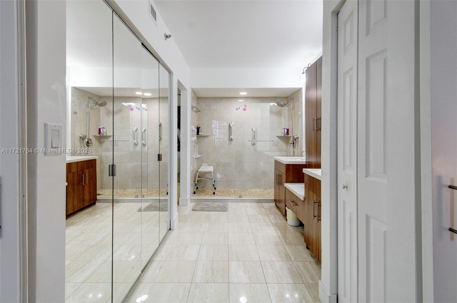 3600 E Mystic Pointe Dr #1617, Aventura FL 33180