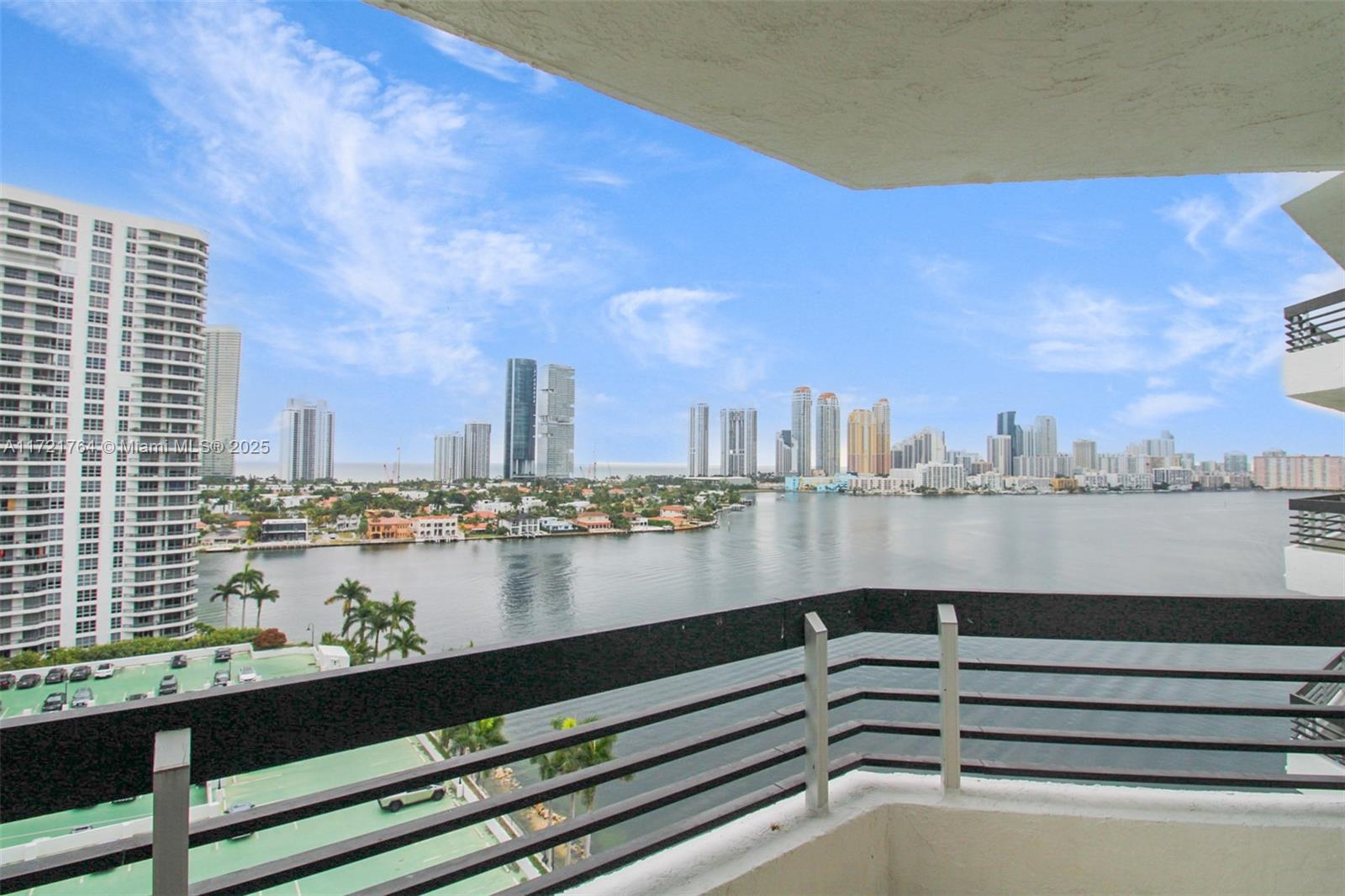 3600 E Mystic Pointe Dr #1617, Aventura FL 33180