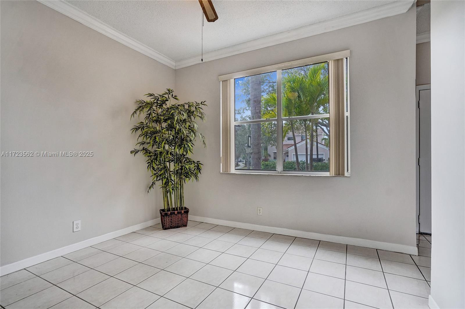 652 Stanton Dr, Weston, Florida image 6