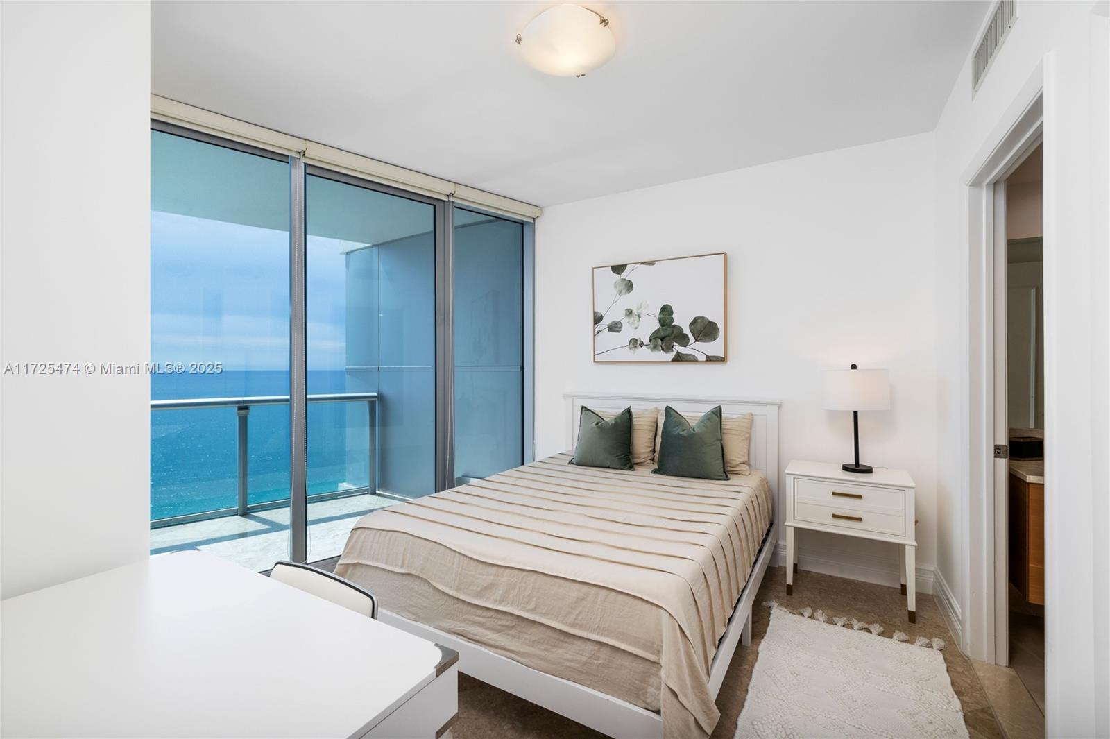 17001 Collins Ave #2807, Sunny Isles Beach, Florida image 4